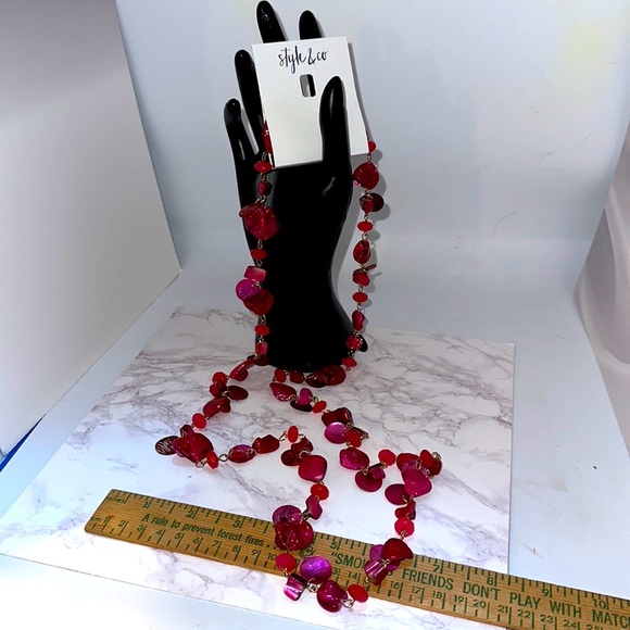 Style & Co 30” long beautiful reds/pinks Necklace NWT - Picture 1 of 5
